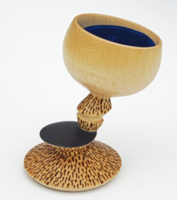 Sycamore. 80 mm high. Pyrographed on stem. Ref 18.60